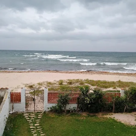 Apartment In Front Of The - La Terrazza Sul Mare *